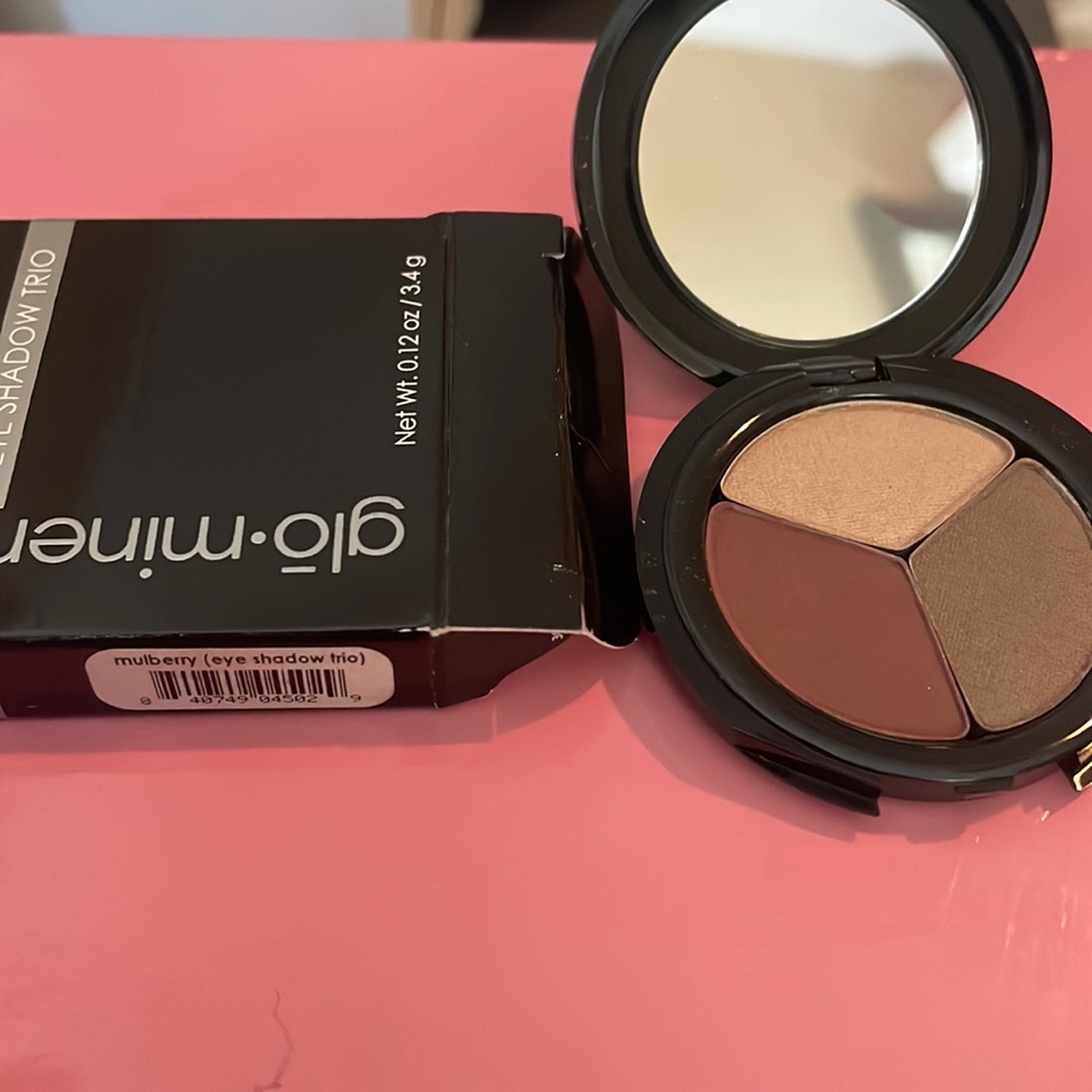 Glo minerals color mulberry